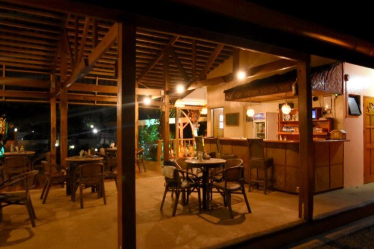 Alona42 Resort Panglao Extérieur photo