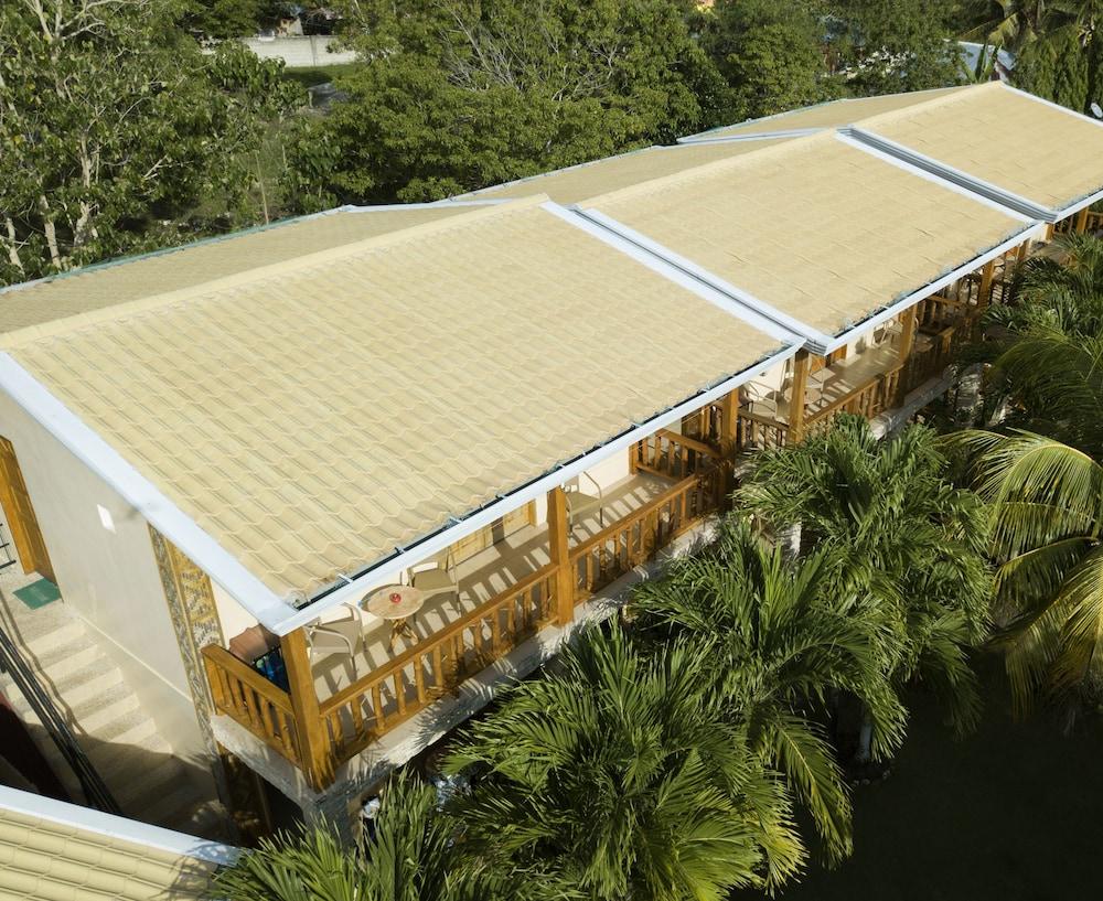 Alona42 Resort Panglao Extérieur photo
