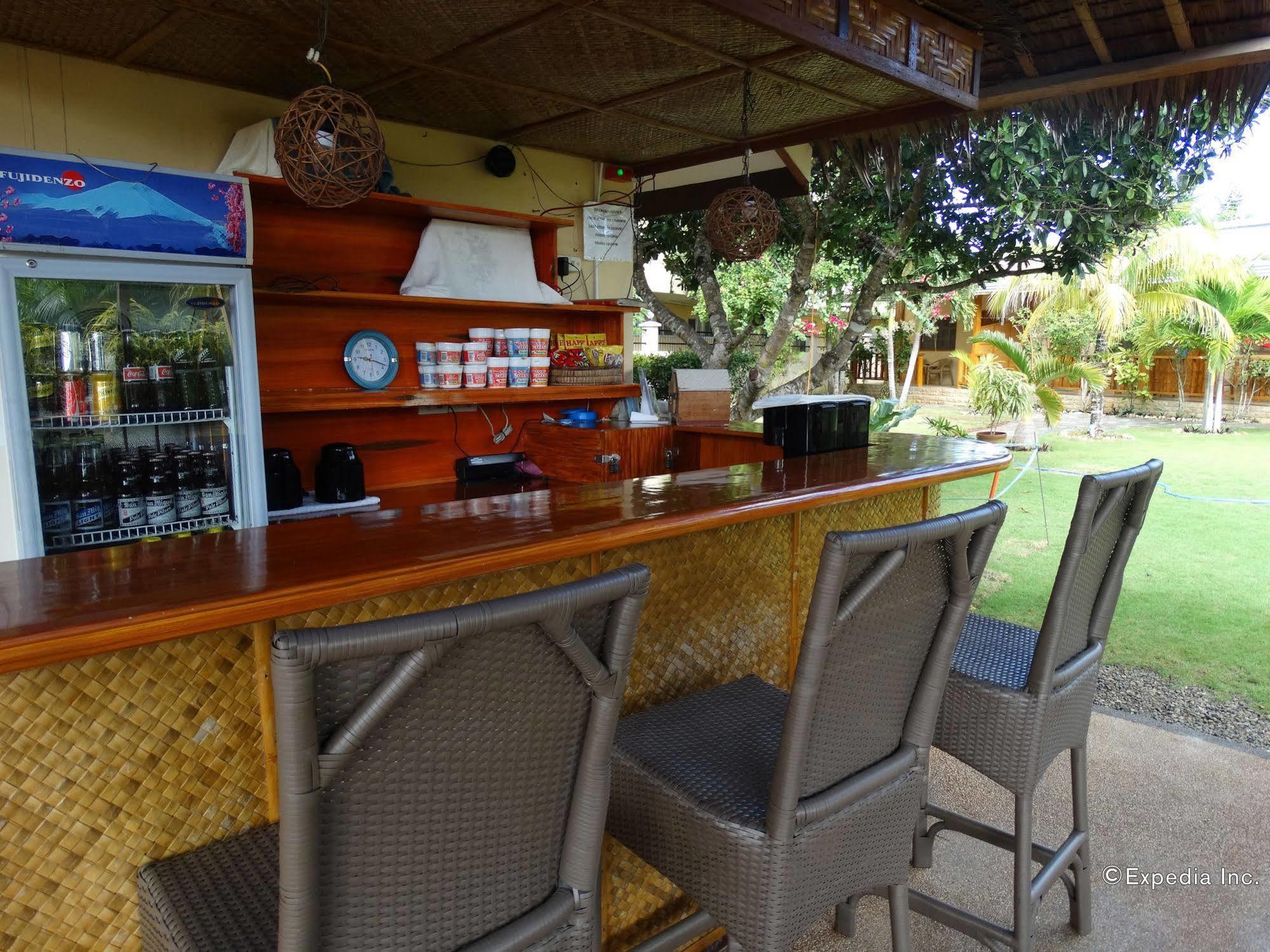 Alona42 Resort Panglao Extérieur photo