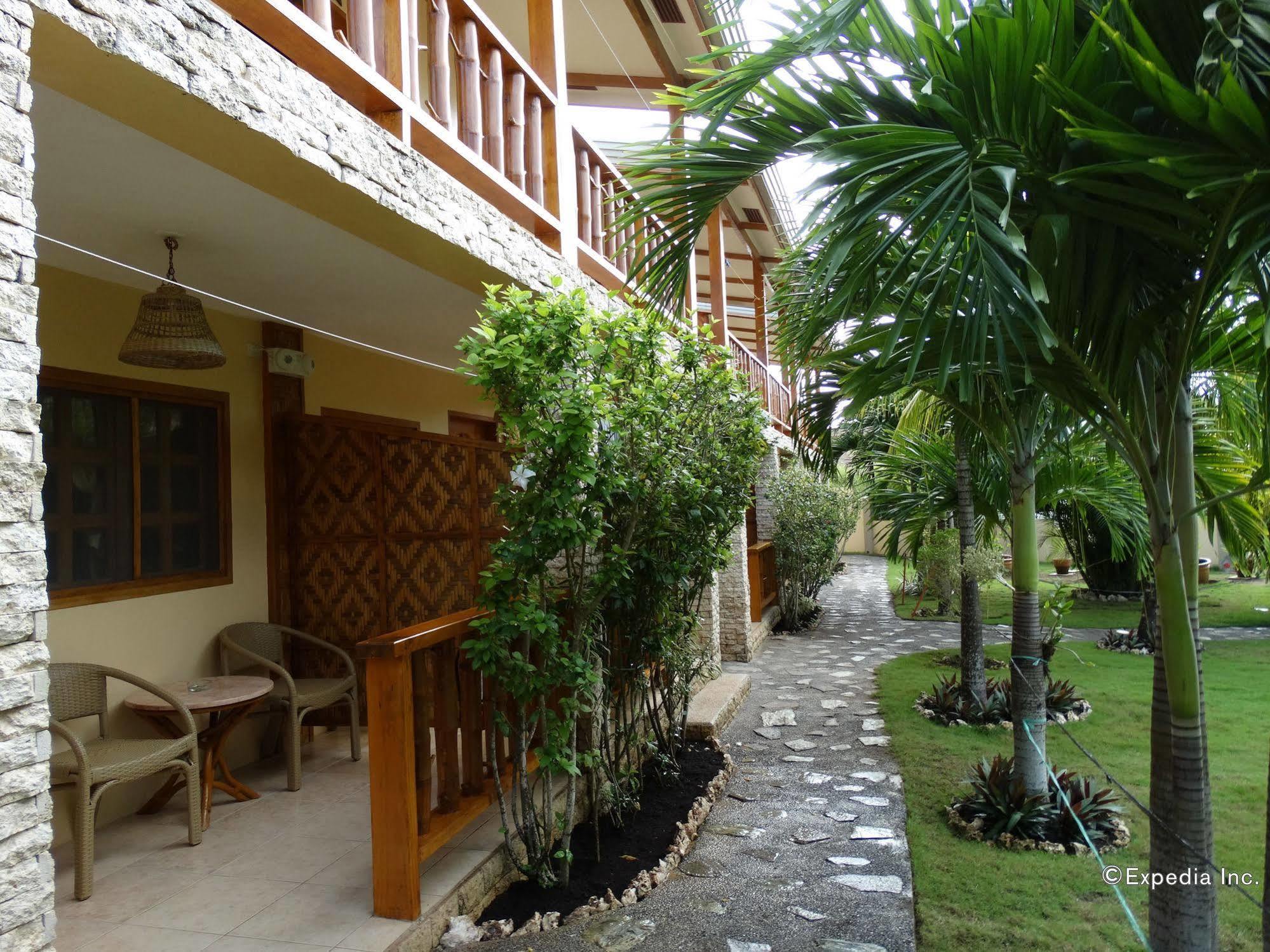 Alona42 Resort Panglao Extérieur photo