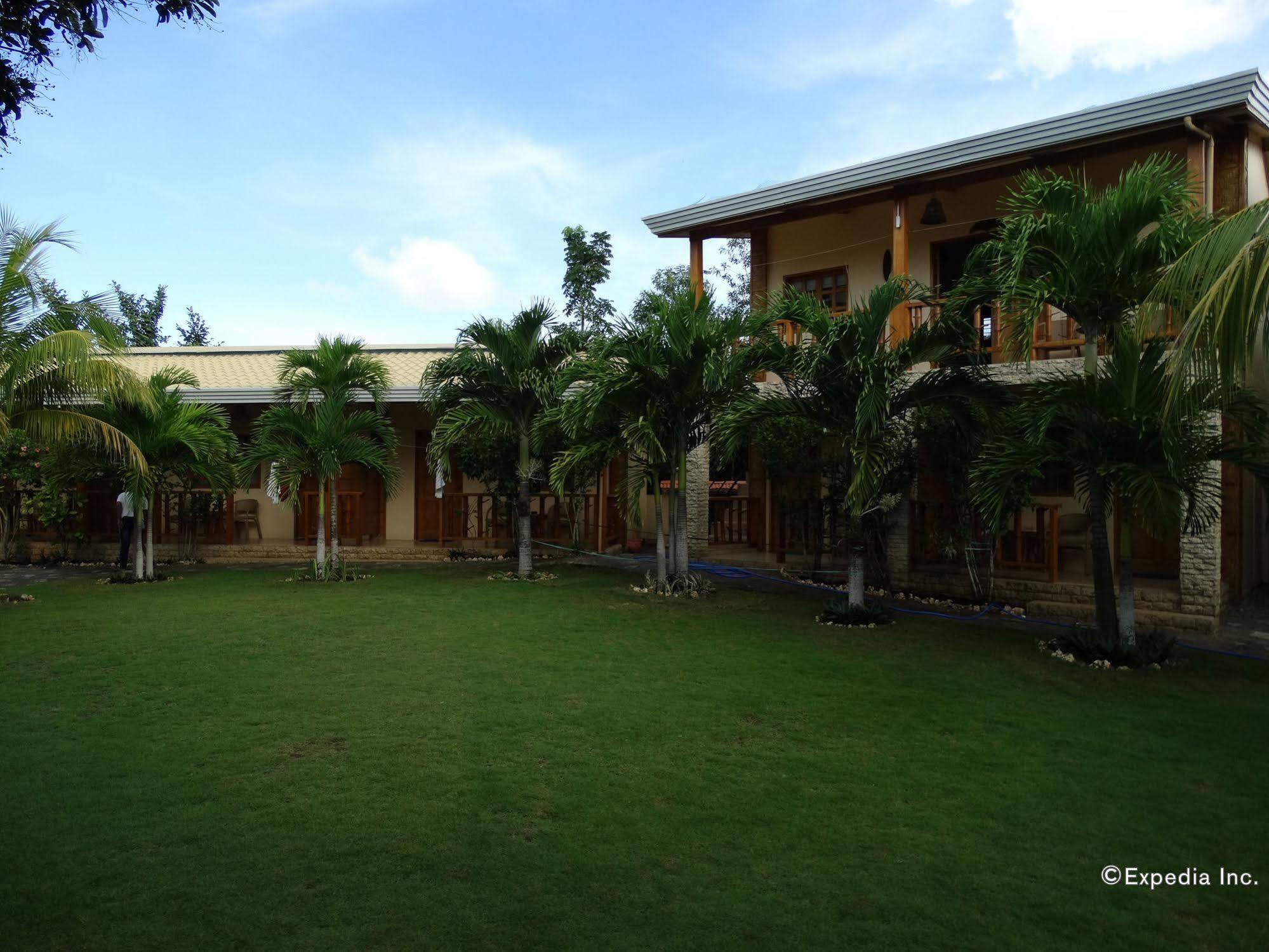Alona42 Resort Panglao Extérieur photo